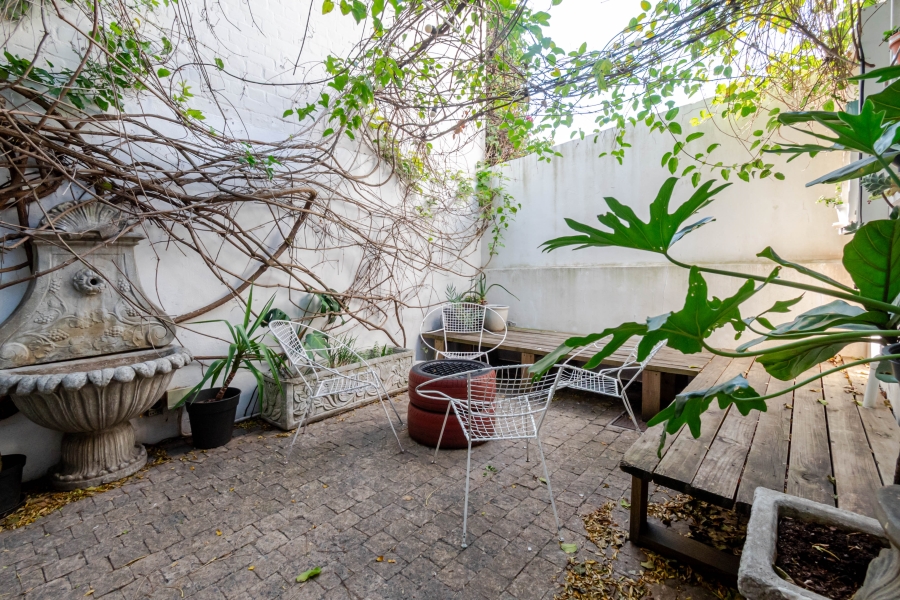 2 Bedroom Property for Sale in Tamboerskloof Western Cape